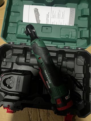 Llave de carraca trinquete Parkside 12V completo