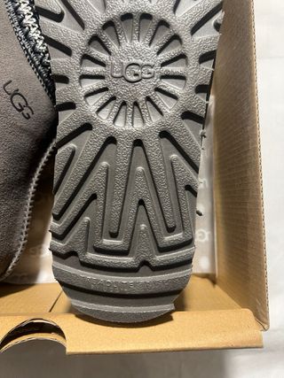 UGG Tasman Gris Talla 38