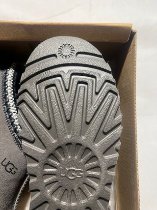 UGG Tasman Gris Talla 38