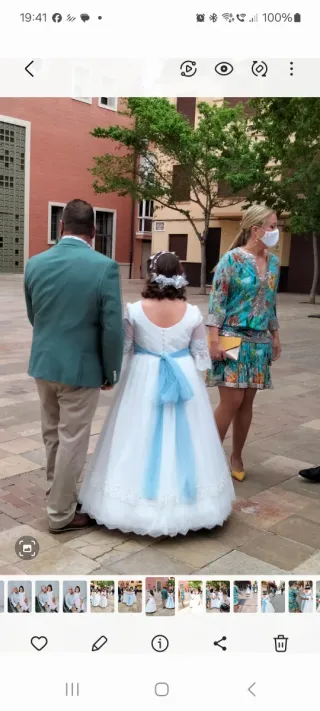 Vestido de comunión blanco con lazada azul ,limpio