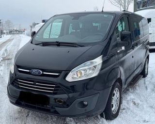 Ford Custom DIESEL 9 PLAZAS EXCLUSIVE