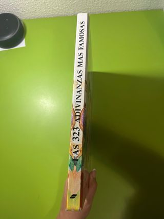 Las 323 adivinanzas más famosas (Spanish Edition)