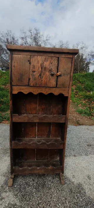 Alacena rústica de madera