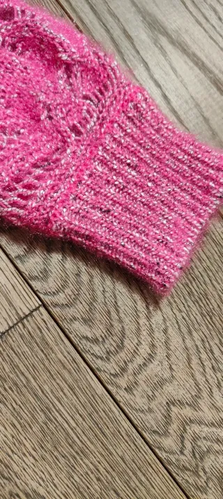 Maglione particolare con scollo a V rosa barbie