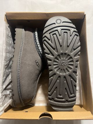 UGG Tasman Gris Talla 40
