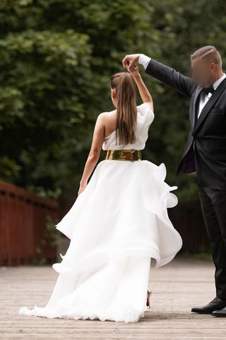 Vestido de Novia Blanco y Dorado