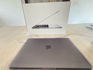 MacBook Pro i5 Plata
