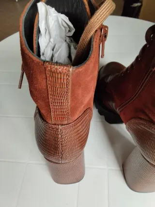 Stivaletti Rebeca tacco alto n.40