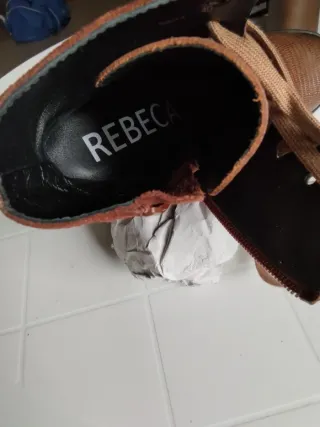 Stivaletti Rebeca tacco alto n.40