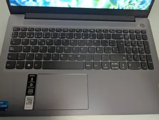 Lenovo IdeaPad Slim 3 (16"), i5 13ª Gen, 16Ram 1Tb