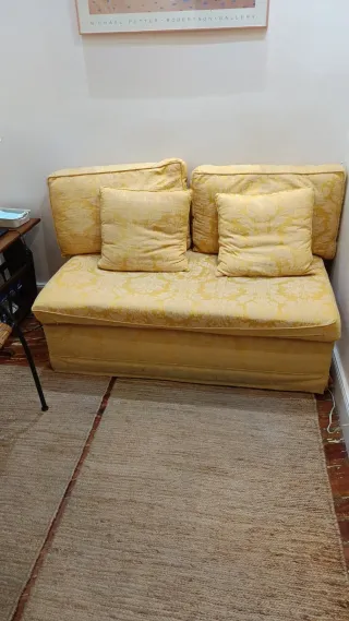 Sofá 2 plazas tela beige/amarillo