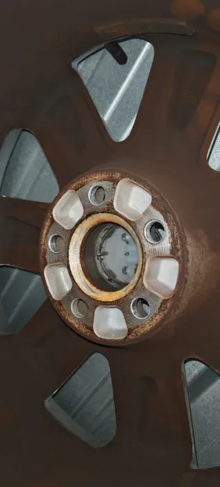 Llantas Audi TT MK1 con neumáticos