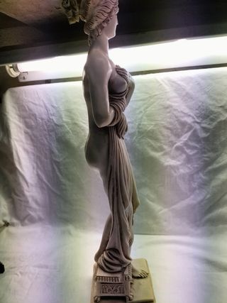 Estatueta Vénus em Marfinite