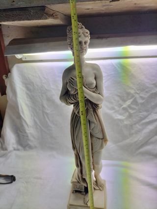 Estatueta Vénus em Marfinite