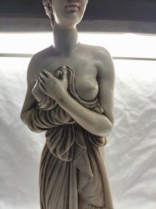 Estatueta Vénus em Marfinite