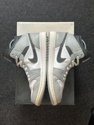 Nike Jordan 1 Mid Grigio 40