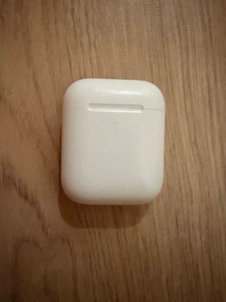 Airpods 1ª Gen. Apple Blancos