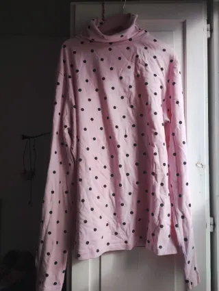 Jersey cuello alto rosa topos