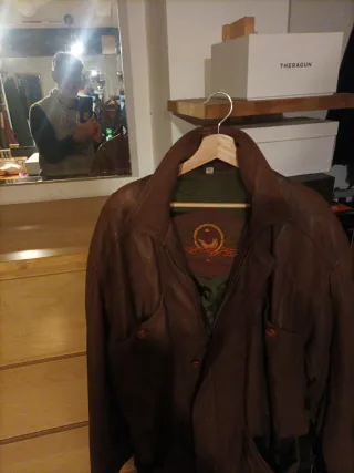 Chaquetón de piel marrón y verde