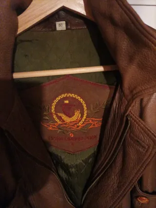 Chaquetón de piel marrón y verde