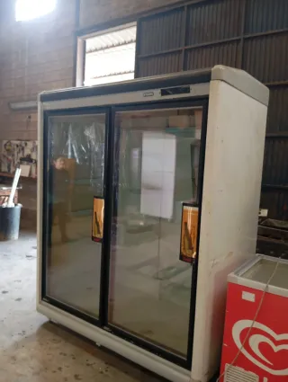 Vitrina expositora frigorífica