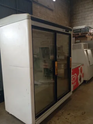 Vitrina expositora frigorífica