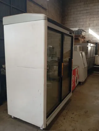 Vitrina expositora frigorífica