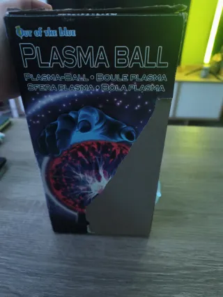 Bola de Plasma Out of the Blue