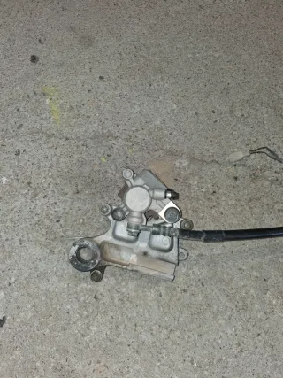 Freno trasero suzuki drz 400 E