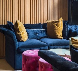 Sofá Chester Terciopelo Azul y Rosa