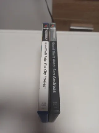 Grand Theft Auto PS2: Vice City Stories y San Andr