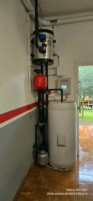 Calderas,Aerotermias,Maquinas de aire y fontaneria