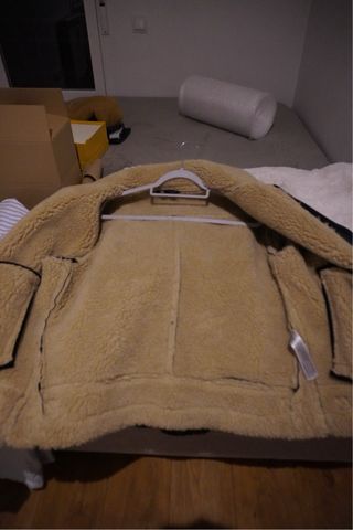 Chaqueta Piel Borrego Hombre Negra Beige