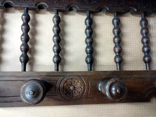 Perchero antiguo de madera