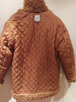 Abrigo Urbancode Marrón Peludo