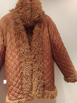 Abrigo Urbancode Marrón Peludo