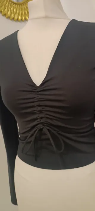 Stradivarius Top Negro Ruched Manga Larga