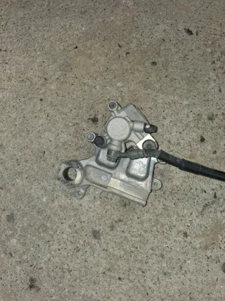 Freno trasero suzuki 400 drz S