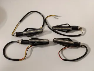 Intermitentes LED Moto Flecha Negros