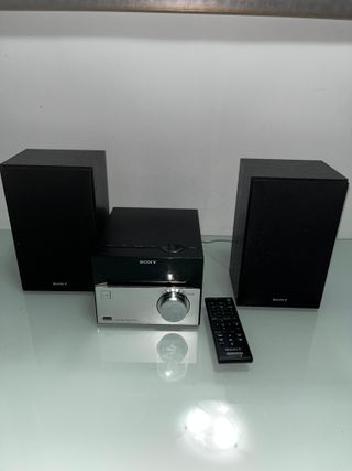 Sony CD Radio con Altavoces y Mando