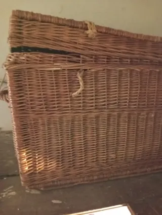 Cesto grande de mimbre