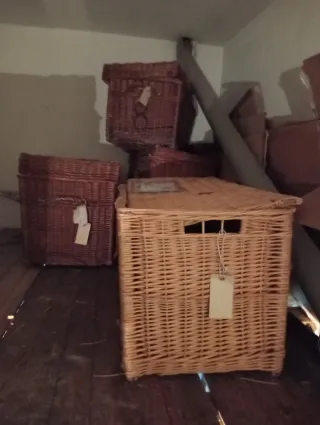 Cesto grande de mimbre