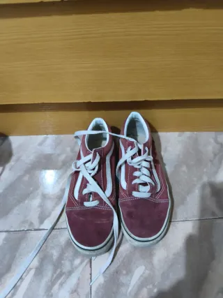 Deportivas Vans burdeos talla 36
