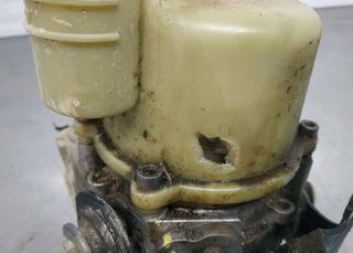 Bomba de dirección dacia 450100 v29008033r lodgy