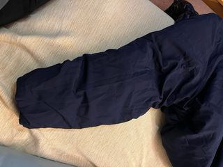 Abrigo brillante negro estilo Moncler