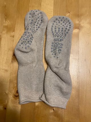 Calcetines antideslizantes beige/gris