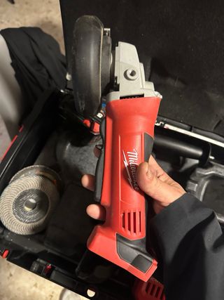 Amoladora Angular Milwaukee M12