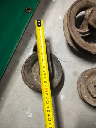 Polea antigua de obra