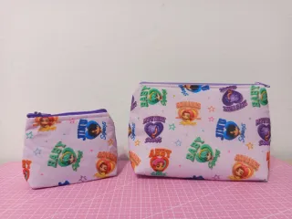 Neceser y mini neceser estampado Saja Boys K Pop