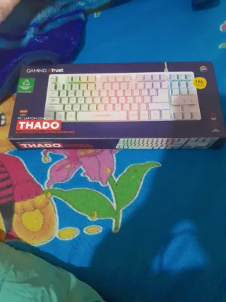 Teclado Gaming Trust THADO TKL LED Blanco